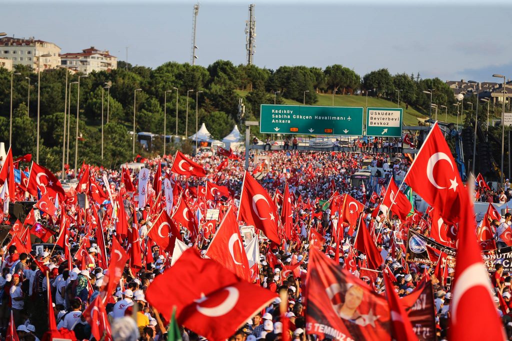 sopalı bayraklar, logolu sopalı bayrağı, sopalı flama bayrak, saplı bayrak, takım bayrağı, Flama Bayrak, soplı Bayrak burada, Flam Bayrak Ümraniye,